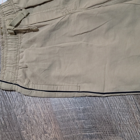Gymboree boys or girls age  7/8 Size 8 pants with pockets and pin stripe on side - Picture 3 of 8